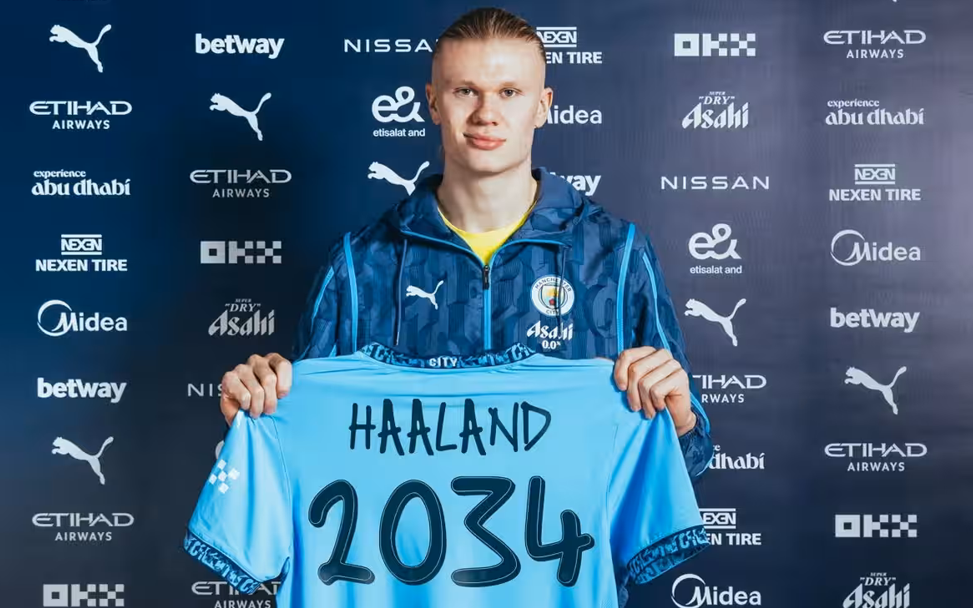 Erling Haaland semnează un contract record cu Manchester City până în 2034