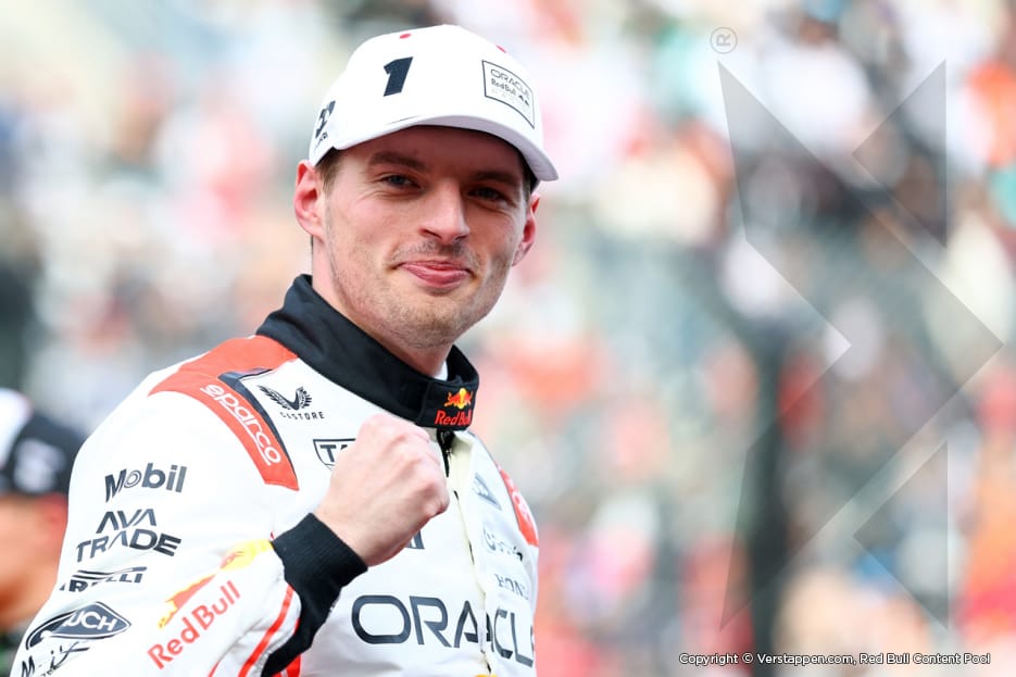 Max Verstappen triumfă în Marele Premiu al Japoniei: o victorie emblematică la Suzuka