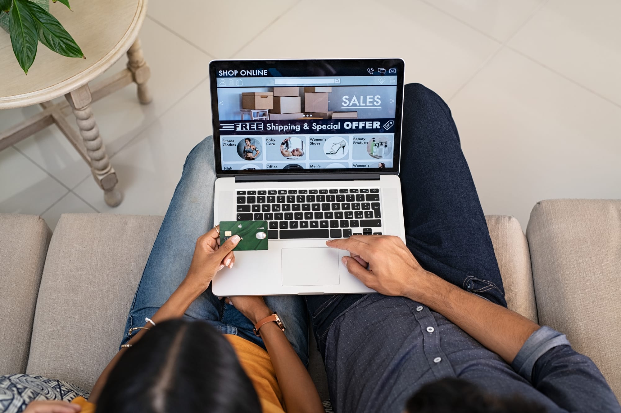 Shopify se aliază cu ChatGPT. Urmează cea mai mare revoluție din e-commerce?