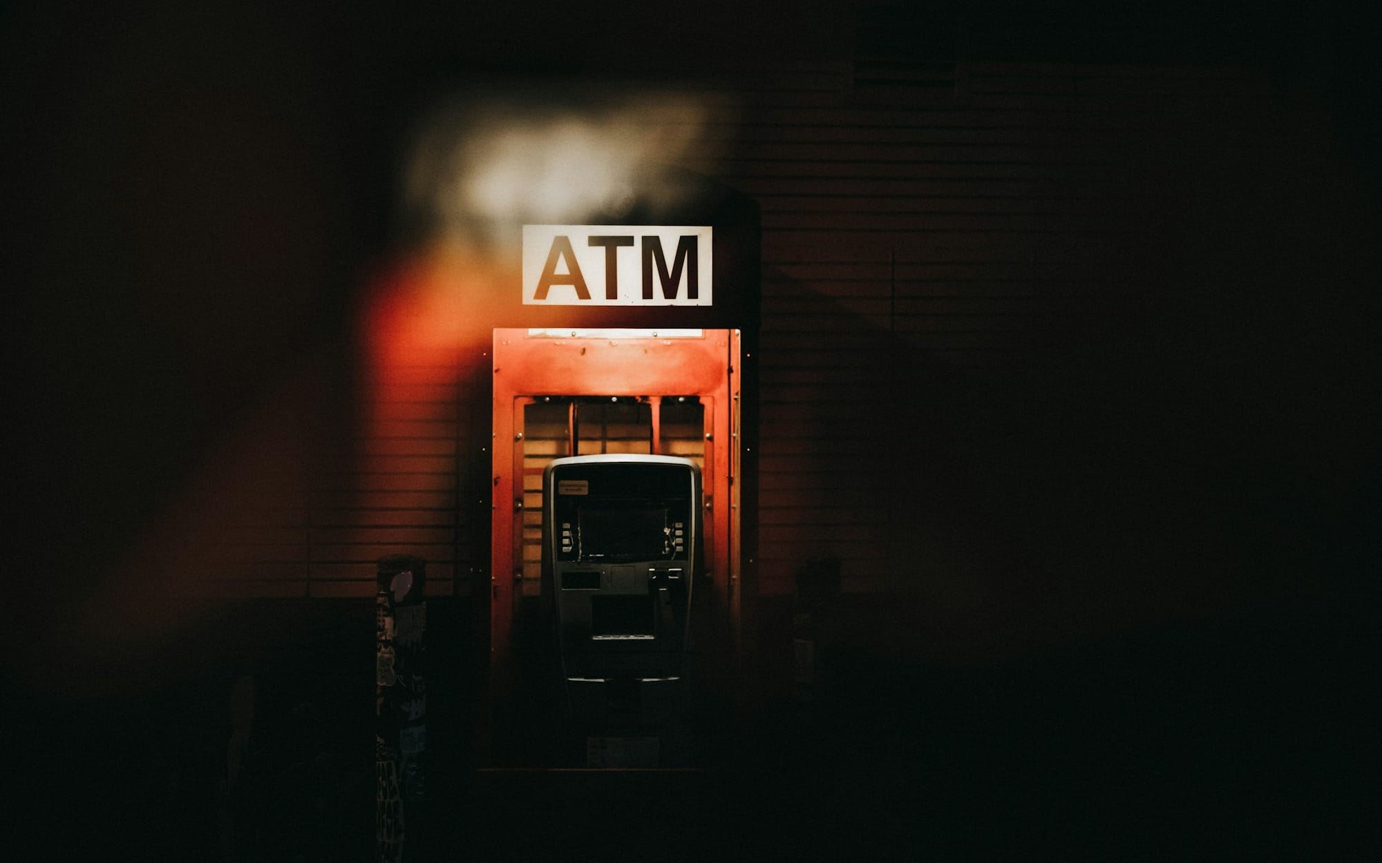 Explozie fatală lângă un bancomat în Salonic: o femeie a murit încercând să-l detoneze