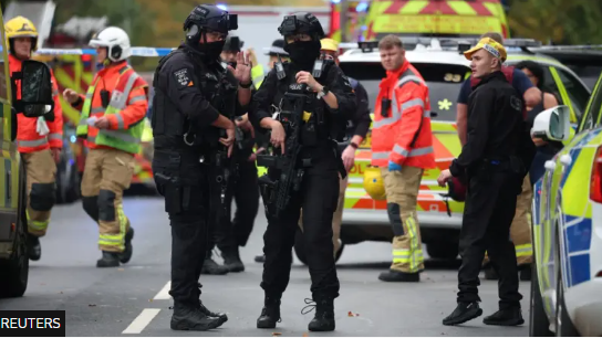Doi morți și mai mulți răniți după un presupus atac terorist la o sinagogă din Manchester -VIDEO