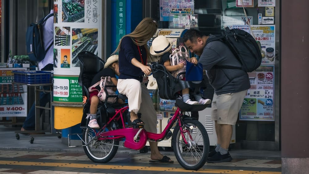 Tokyo testează săptămâna de lucru de patru zile pentru a stimula natalitatea: o schimbare istorică în cultura muncii din Japonia imagine postare
