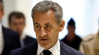 Sarkozy, exclus din Legiunea de Onoare după condamnarea pentru corupție imagine postare