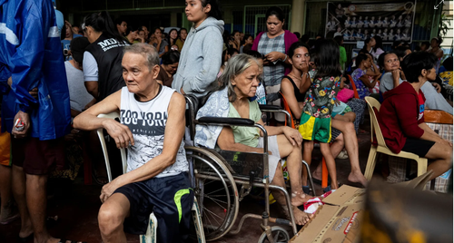 Peste un milion de persoane evacuate în Filipine, din cauza apropierii super-taifunului Fung-wong imagine postare