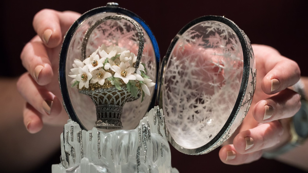 Record mondial la Christie's: oul Fabergé creat pentru mama ultimului țar a fost vândut pentru o sumă colosală imagine postare
