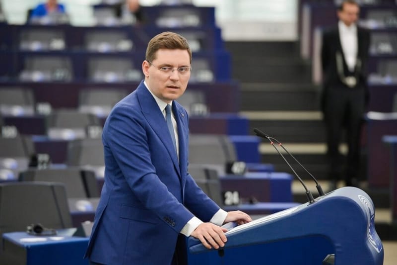 PSD vrea o guvernare în echipă: „M-am săturat de ideea că premierul le rezolvă pe toate” imagine postare