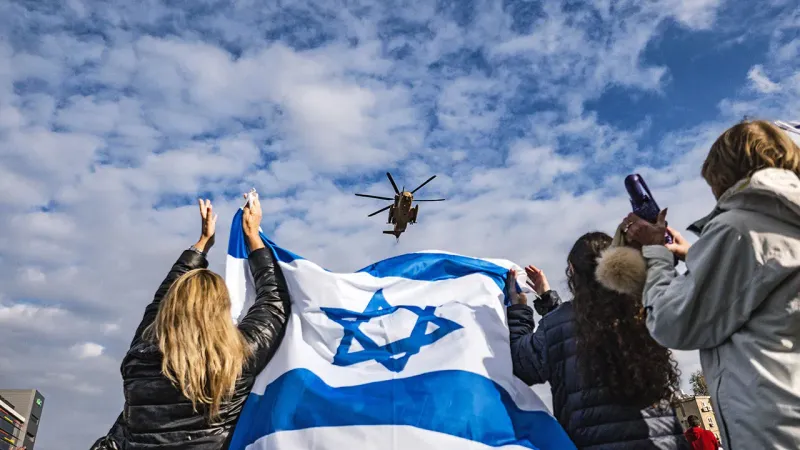 Israelul începe relaxarea restricțiilor: „Un semnal de încredere și victorie” imagine postare