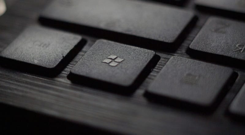 Microsoft lansează un scut digital pentru Europa: AI-ul devine armă împotriva atacurilor cibernetice imagine postare