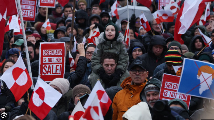 Proteste masive în Danemarca și Groenlanda în urma amenințării lui Trump de a prelua controlul arctic imagine postare